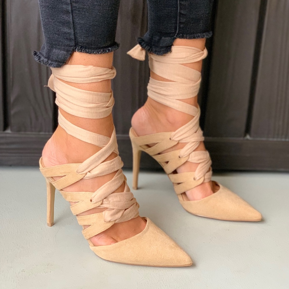 NIB Nude Ballerina Ankle Wrap Stiletto Heel Pump